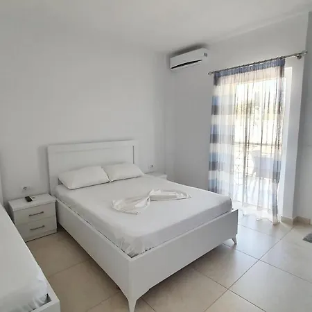 Kleo Πανσιόν 4*