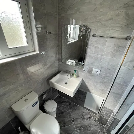 Πανσιόν Kleo Εξαμίλιο