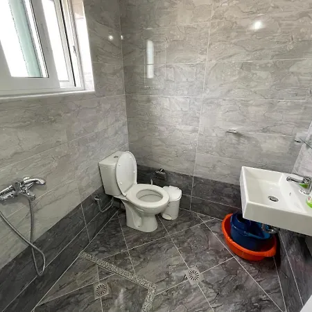 Kleo Πανσιόν Εξαμίλιο