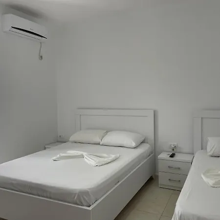 Kleo Πανσιόν Εξαμίλιο