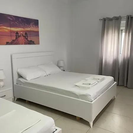 Kleo Πανσιόν Εξαμίλιο