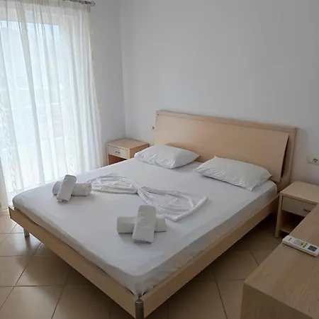 Kleo 4* Εξαμίλιο