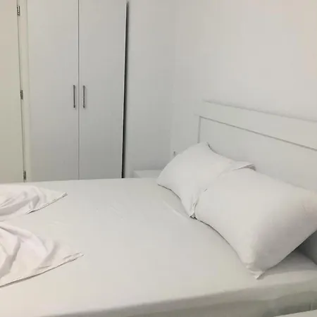 Kleo Εξαμίλιο