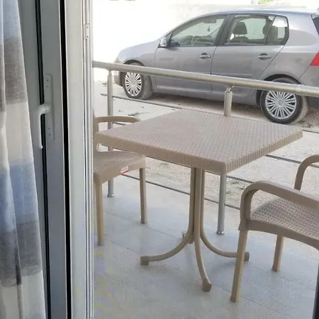 Kleo Πανσιόν Εξαμίλιο