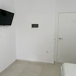 Kleo Гостевой дом Ксамил