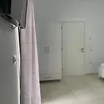 Kleo Guest house 4*