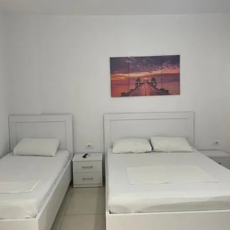 بيت ضيافة Kleo 4*